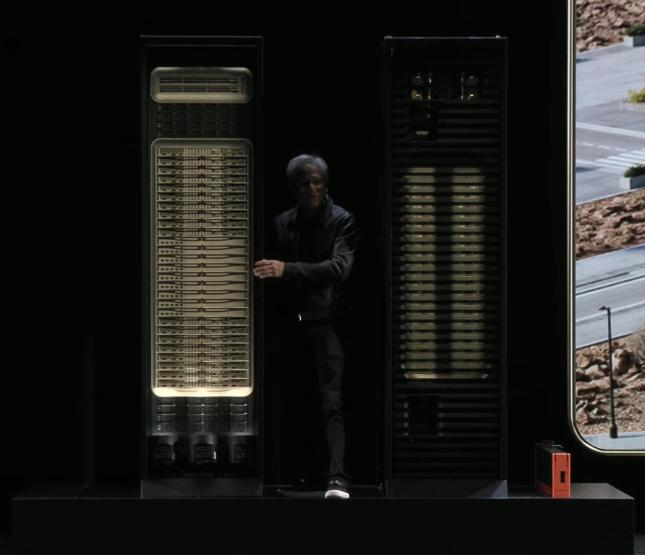 黃仁勛描繪AI驅動的未來科技藍圖 6G、量子計算、機器人、自動駕駛與物聯網技術研發的深度融合